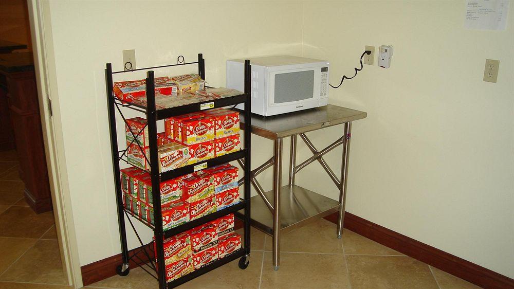 Holiday Inn Express & Suites Sparta מתקנים תמונה