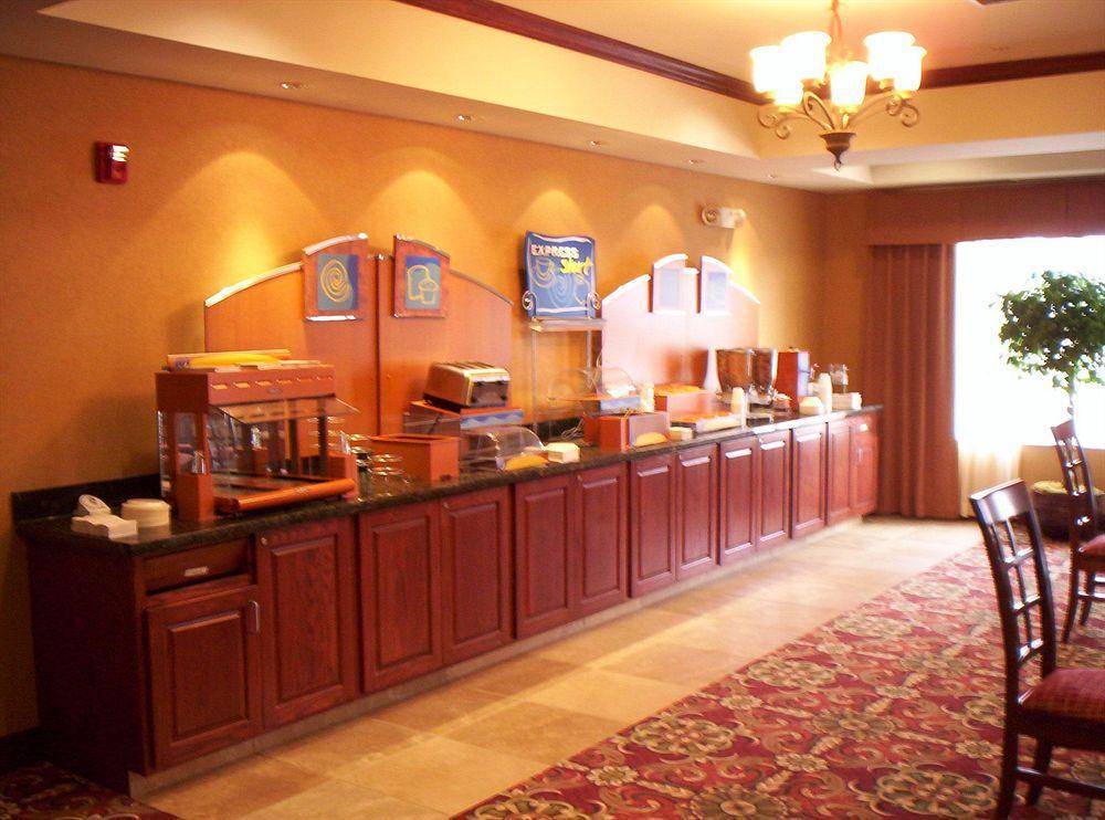 Holiday Inn Express & Suites Sparta מסעדה תמונה