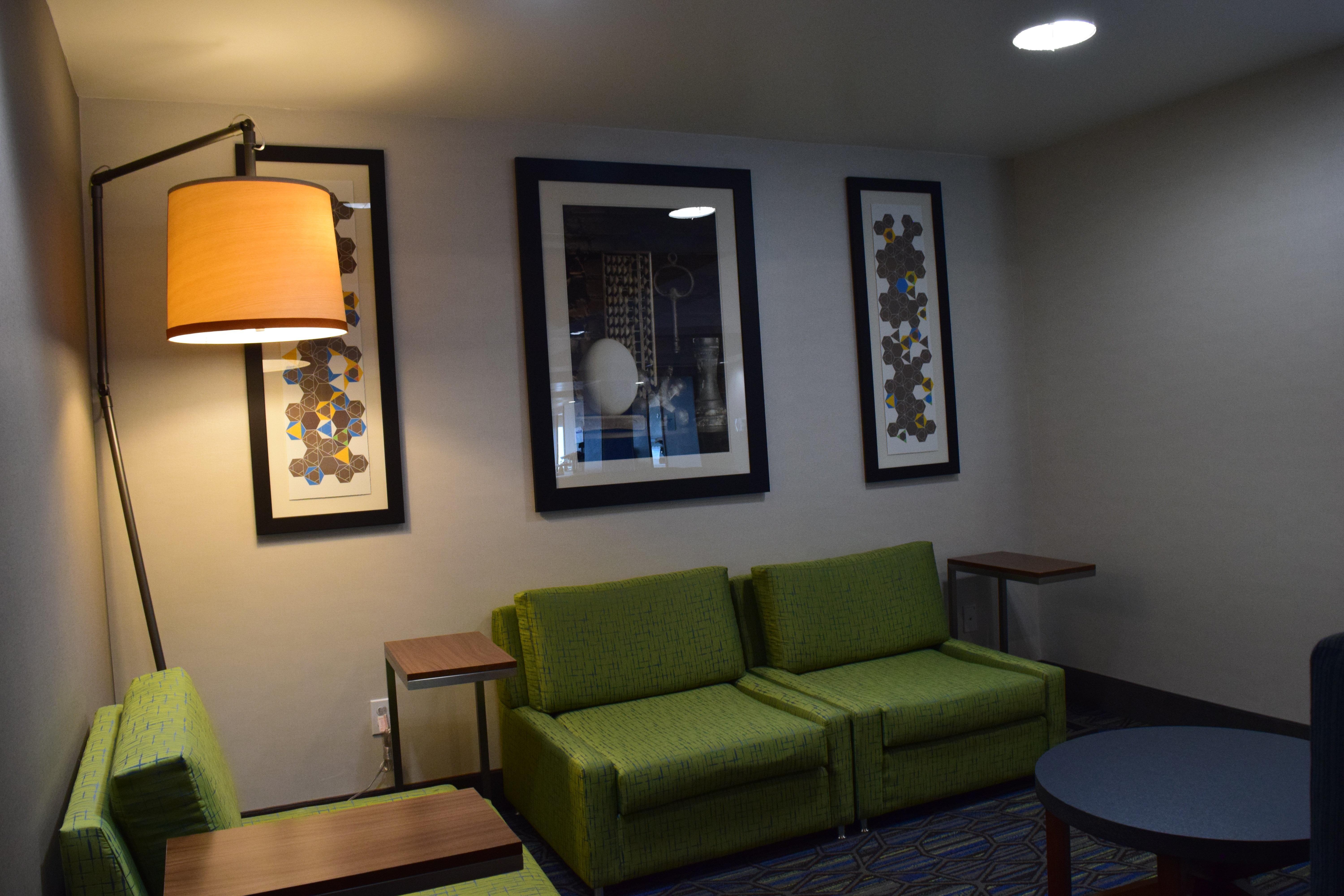 Holiday Inn Express & Suites Sparta מראה חיצוני תמונה