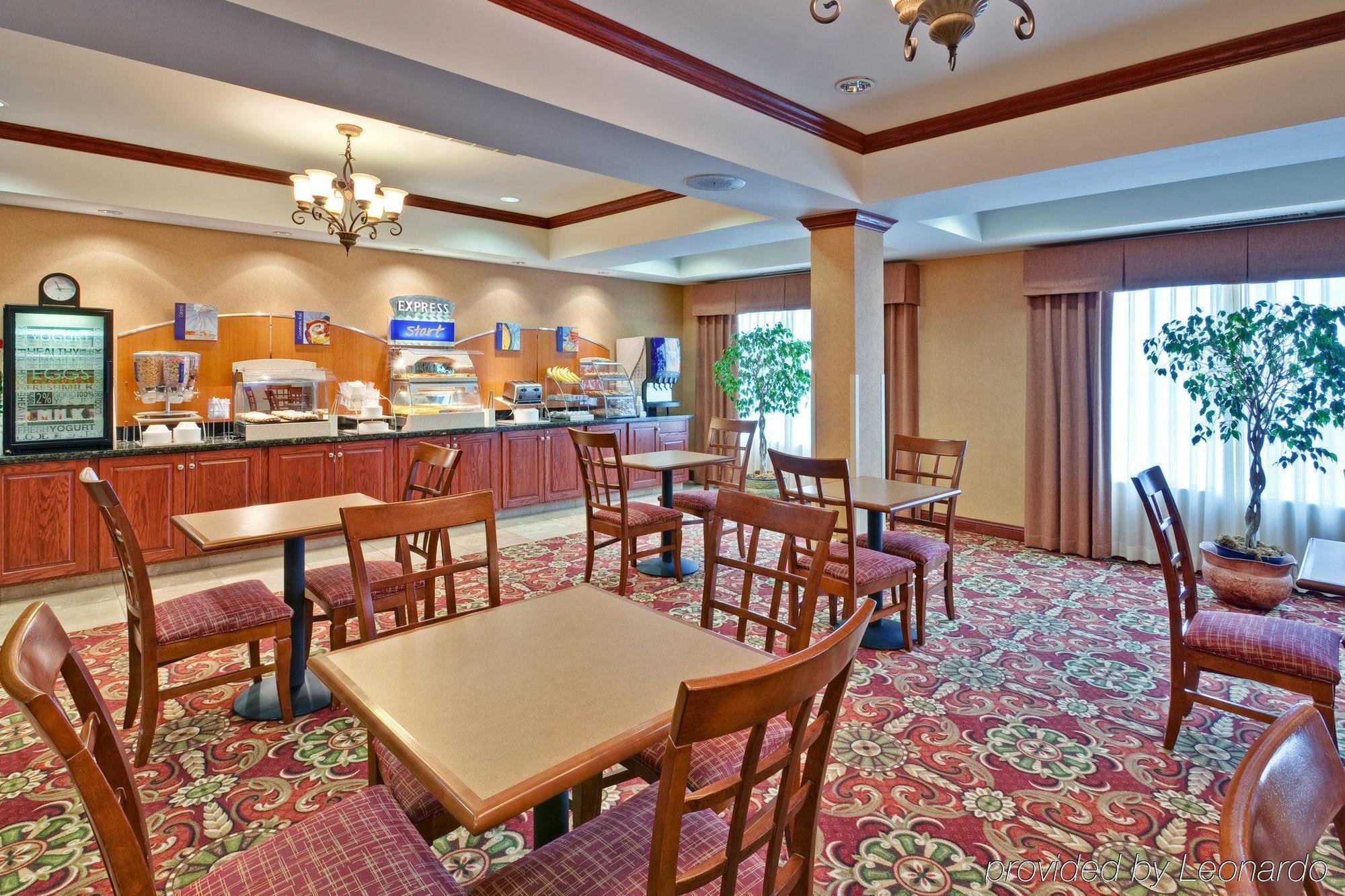 Holiday Inn Express & Suites Sparta מסעדה תמונה