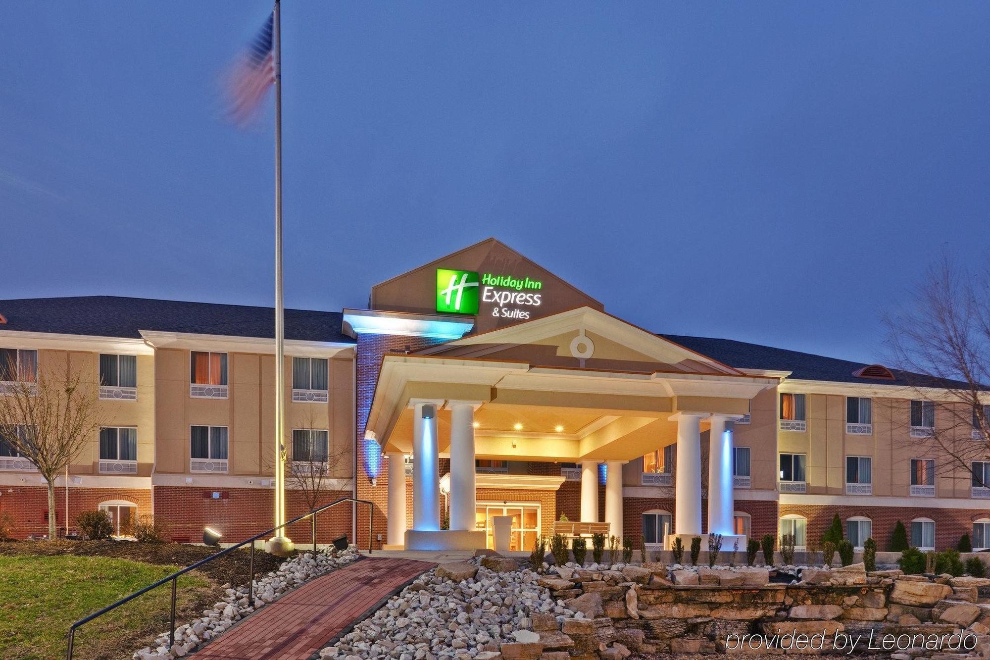 Holiday Inn Express & Suites Sparta מראה חיצוני תמונה