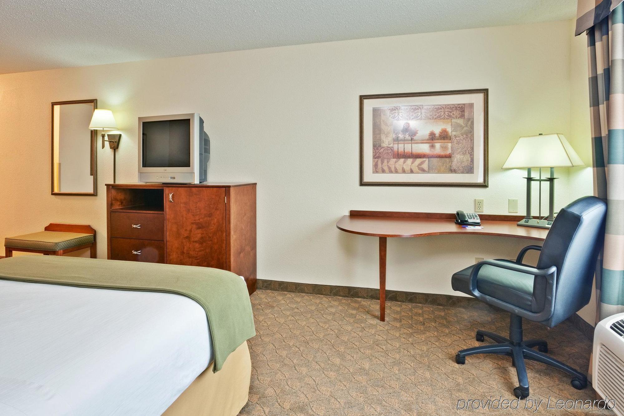 Holiday Inn Express & Suites Sparta חדר תמונה
