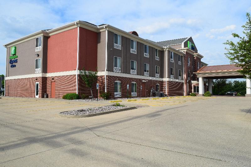Holiday Inn Express & Suites Sparta מראה חיצוני תמונה